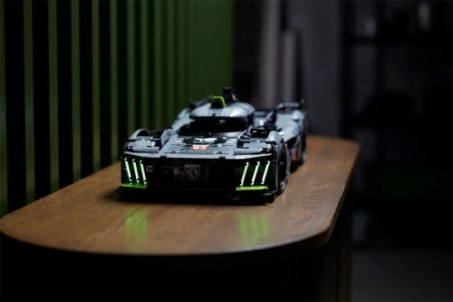 PEUGEOT 9X8 24H Le Mans Hybrid Hypercar 42156 LEGO Technic